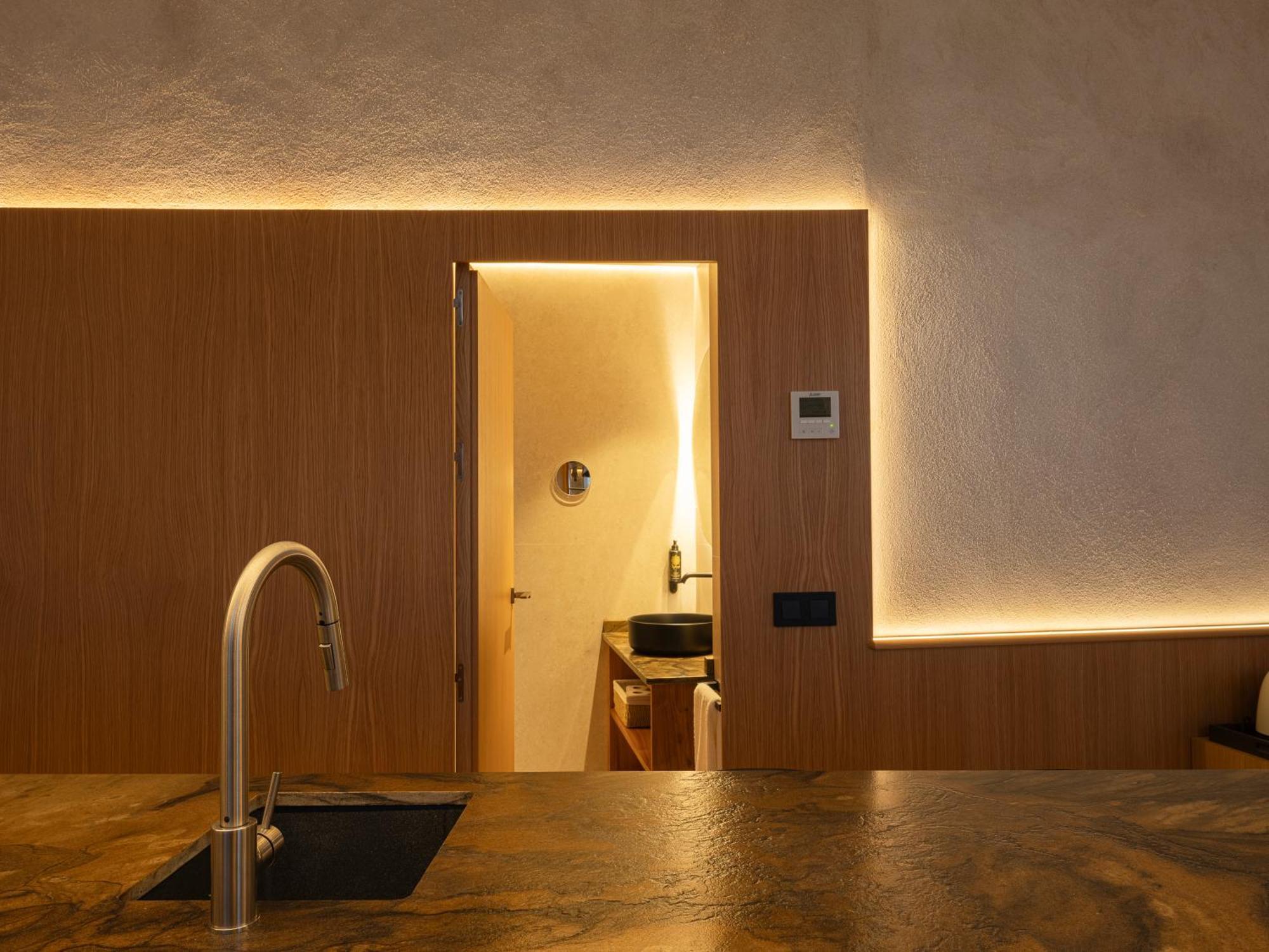 City Center - Avenue Luxury Apartment - Private Free Parking 세비야 외부 사진